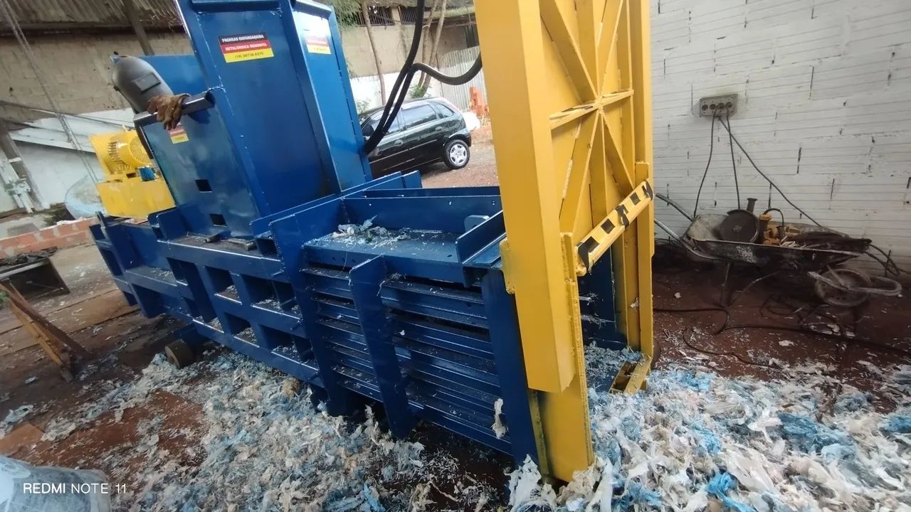 Prensa enfardadeira para reciclagem horizontal  - Foto 3