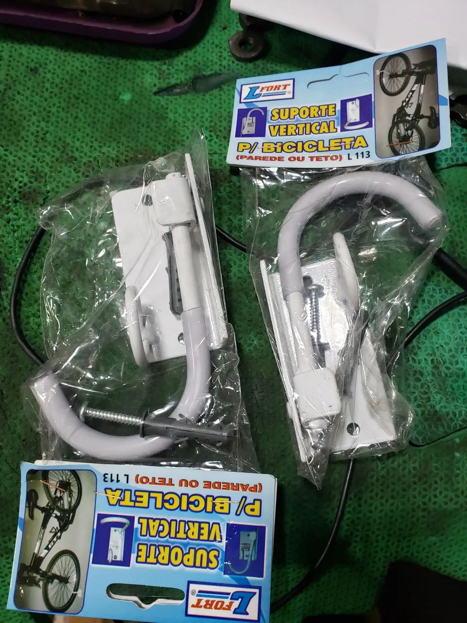 Suporte Vertical para Bicicleta - Parede ou Teto