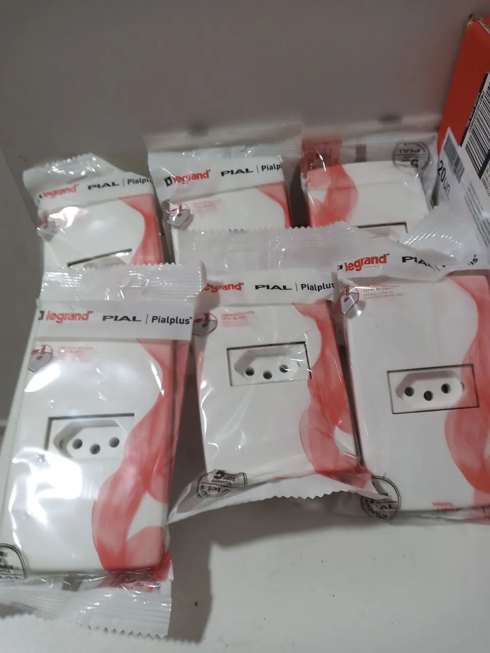Tomadas Elétricas Legrand - Pacote  - Foto 4
