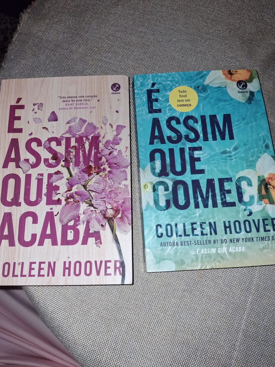 Livros Colleen Hoover - É Assim Que Acaba e É Assim Que Começa