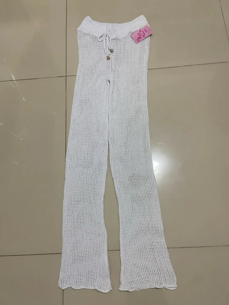 Saída de praia nova R$35,00 veste P e M.