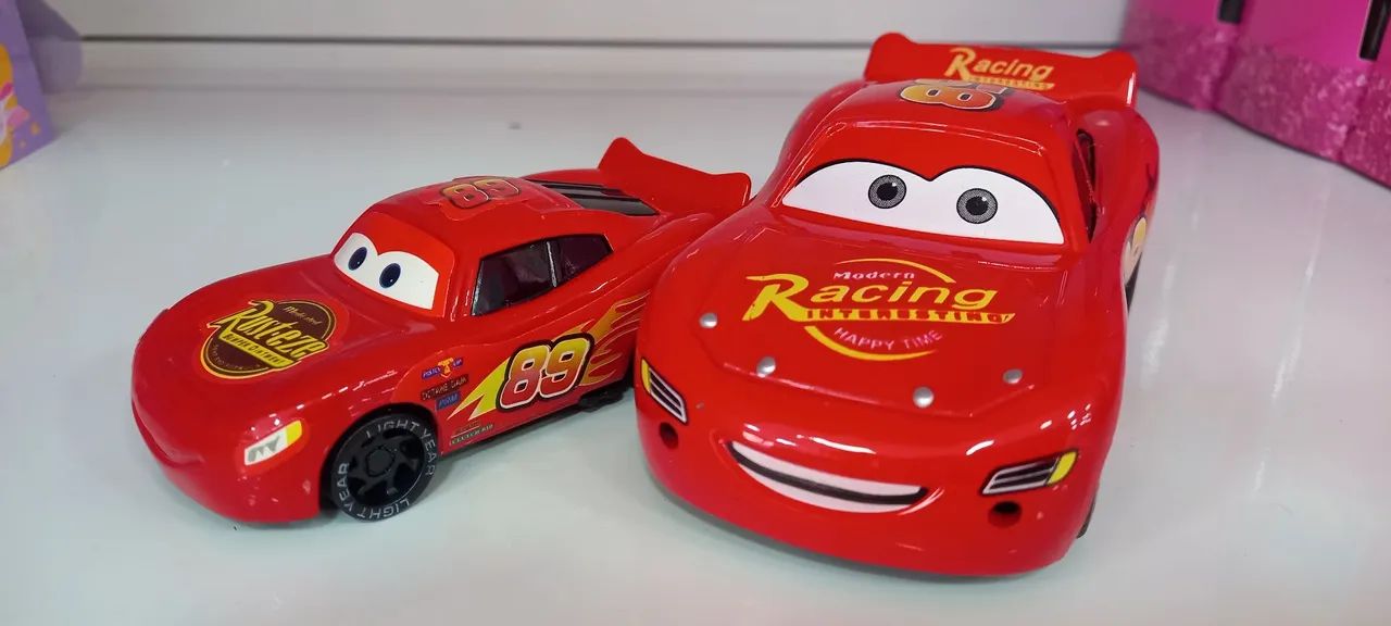 Relâmpago McQueen em metal  - Foto 5
