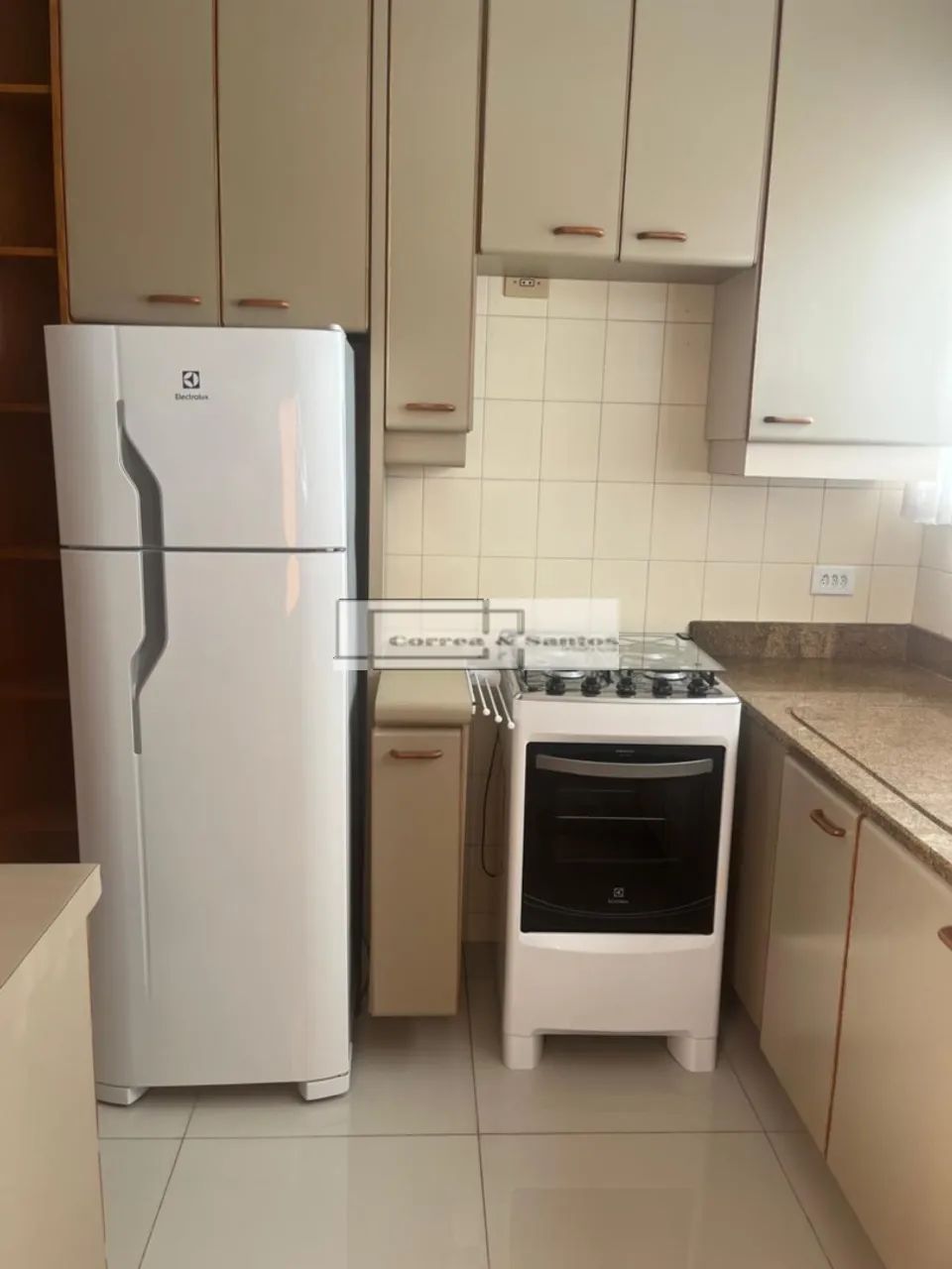 Apartamento com 3 quartos para alugar por R$ 3900.00, 144.00 m2 - CENTRO - CURITIBA/PR - Foto 5