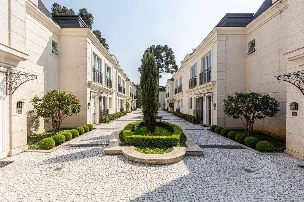 Casa em condomínio à venda - Porteira Fechada - por R$ 4.200.000 - Mercês - Curitiba/PR