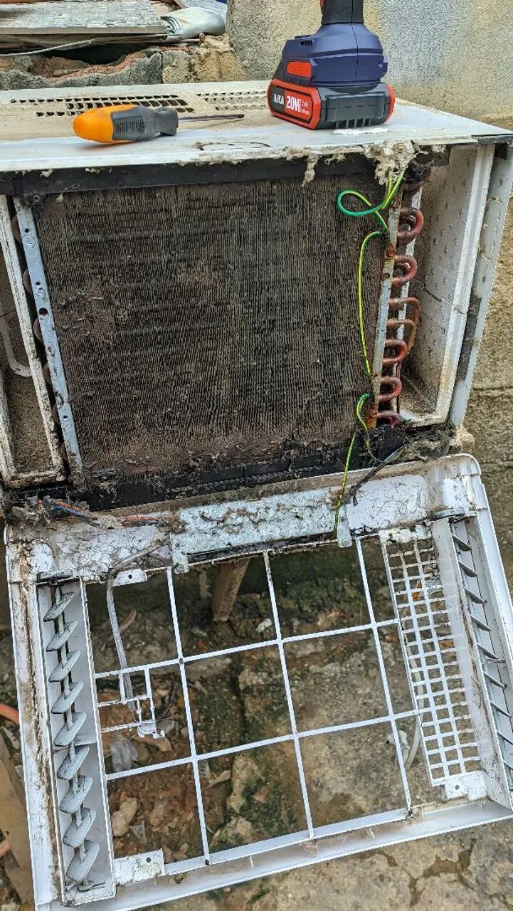 Manutenção, Limpeza e Higienização de Ar Condicionado Split e Acj - Foto 3