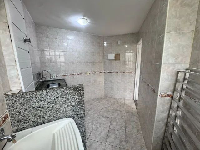 Vendo apto com 2 quartos no Condomínio Espigão no Edifício Costa do Sol - Riocentro - Foto 14