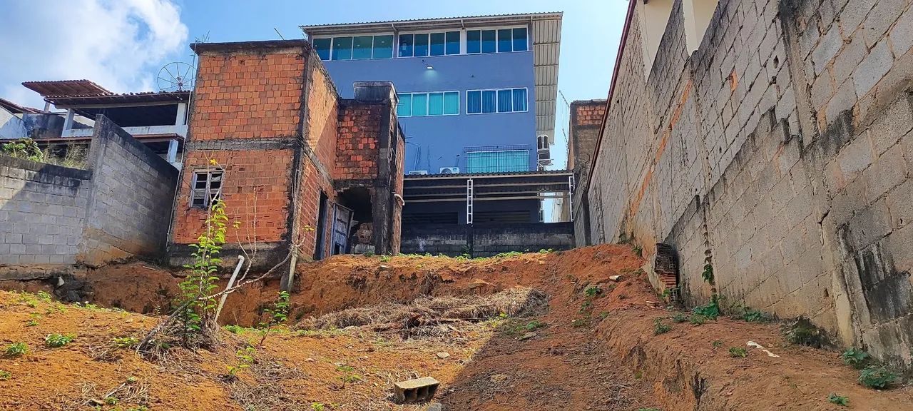 Terreno em ótima localização com uma vista privilegia de Cachoeiro, todo murado.
