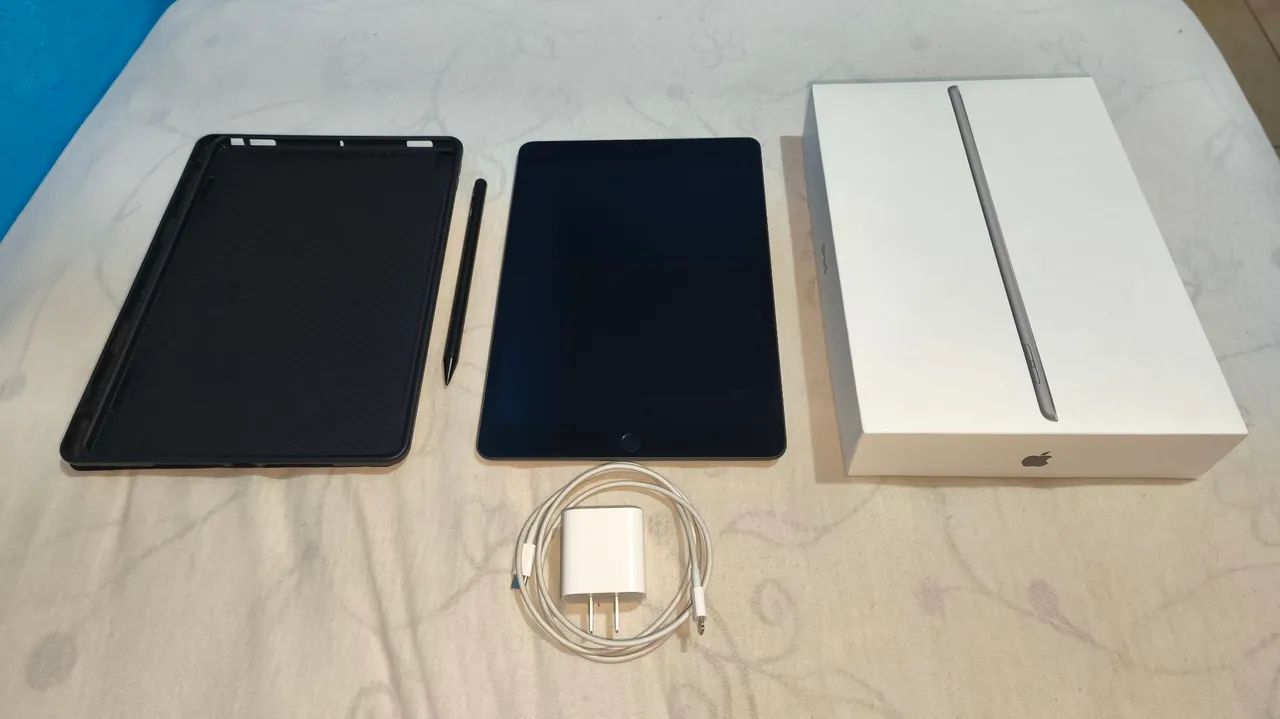 iPad 9° geração, 10.2", 64gb, semi novo