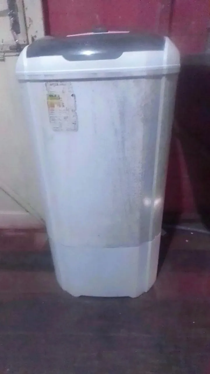 Máquina de Lavar Roupa