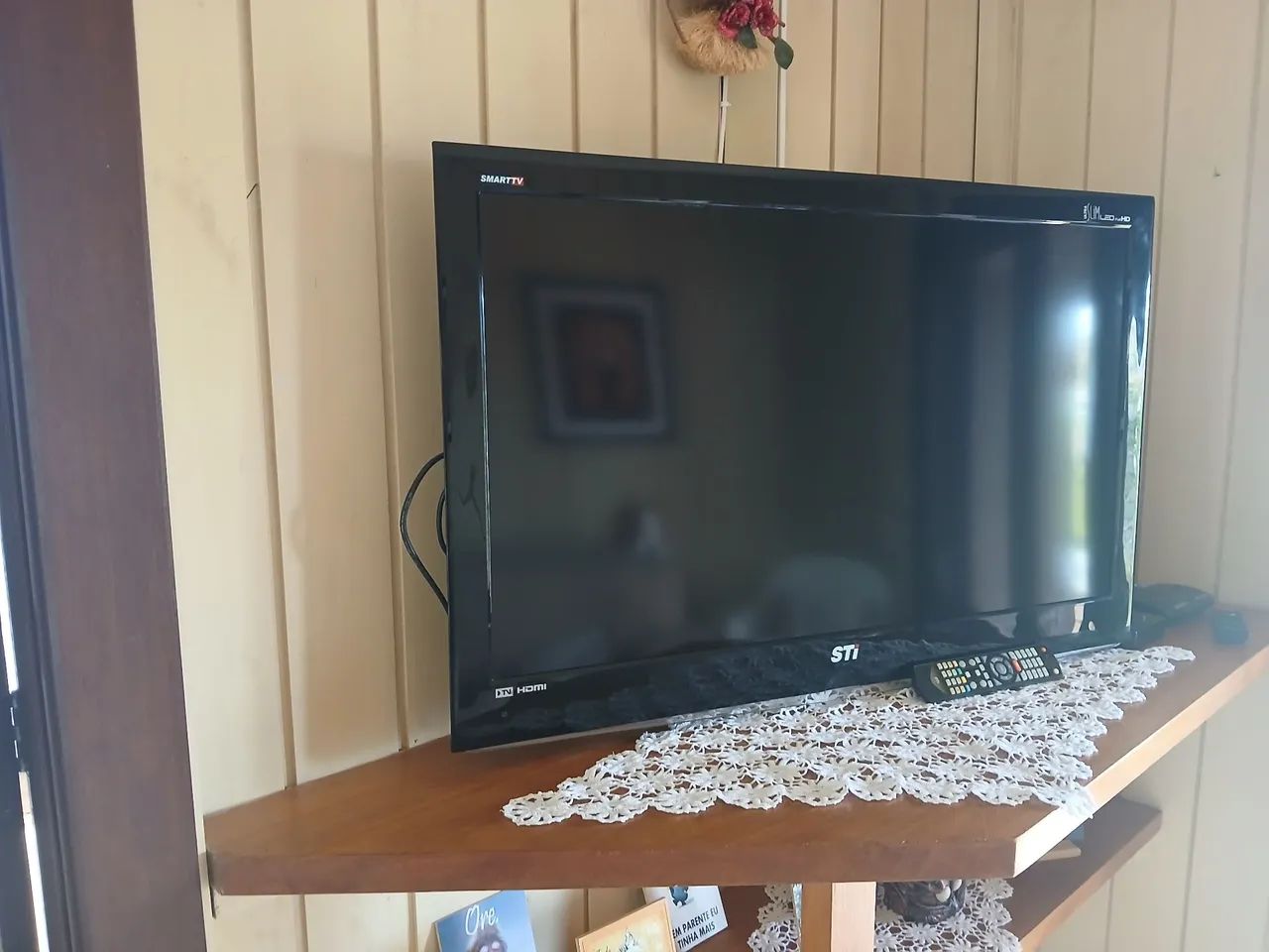 Vendo Tv Semp Toshiba 43",acompanha suporte articulado  - Foto 5