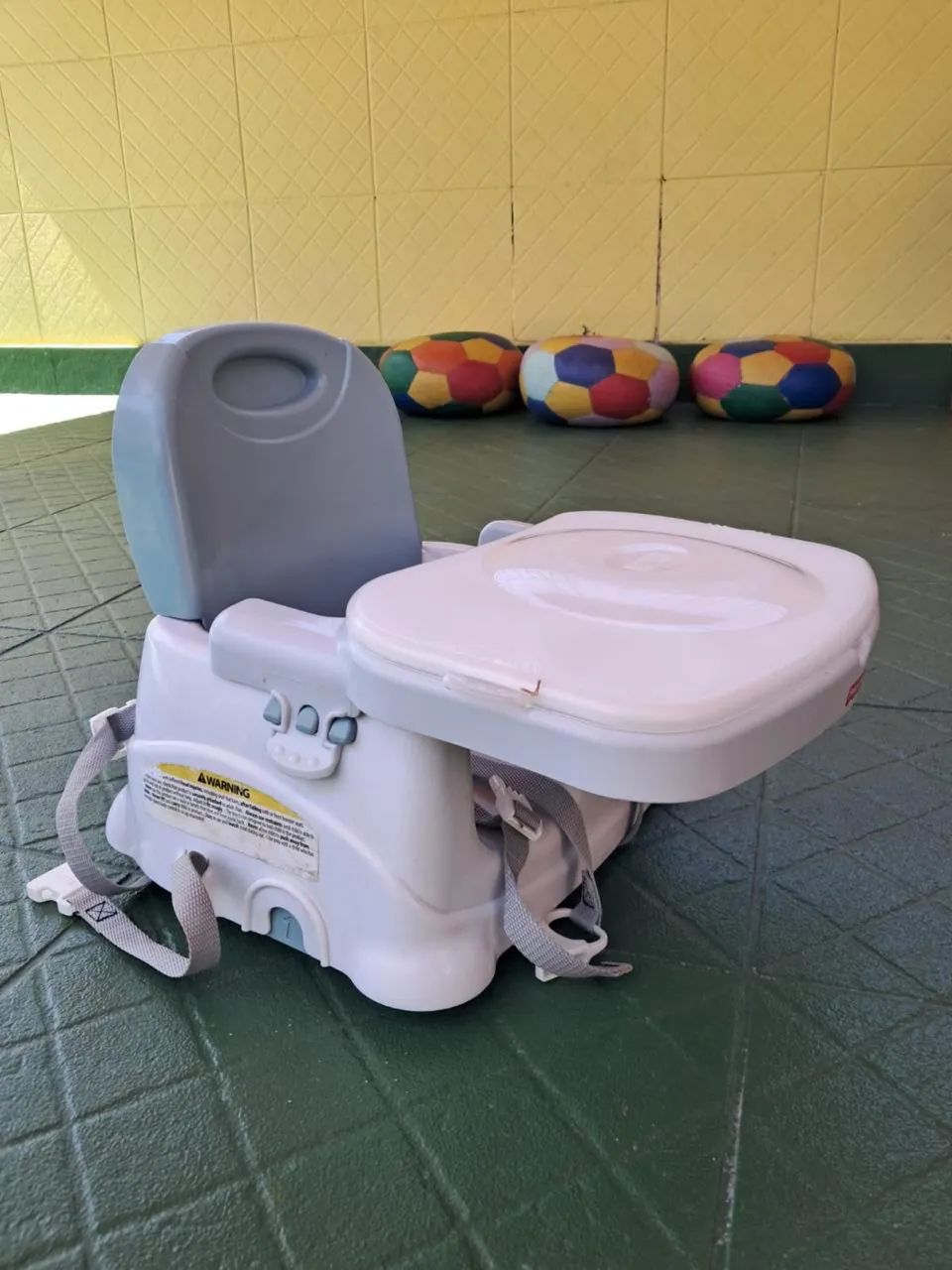 Cadeirinha alimentação infantil 