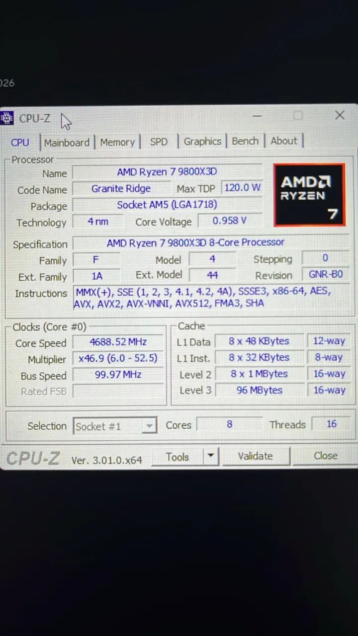 AMD Ryzen 7 9800X3D  - Foto 4