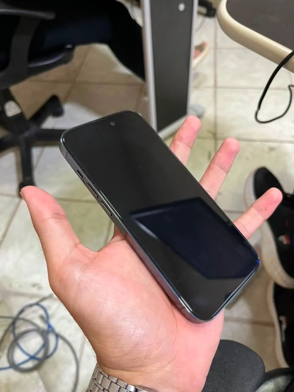 Iphone 14 pro Novo - Foto 2