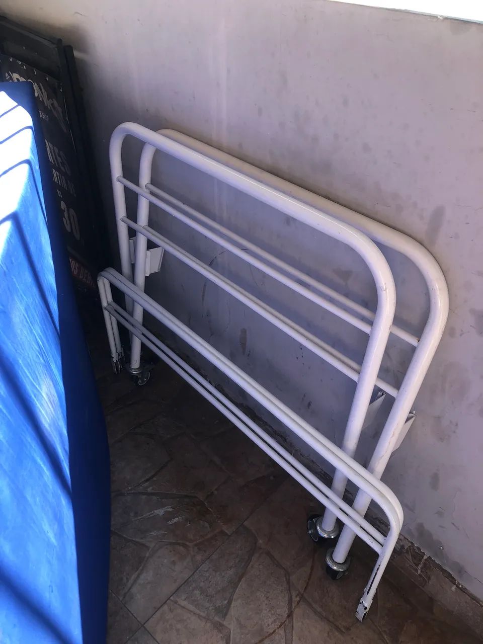 Cama hospitalar com colchão  - Foto 3