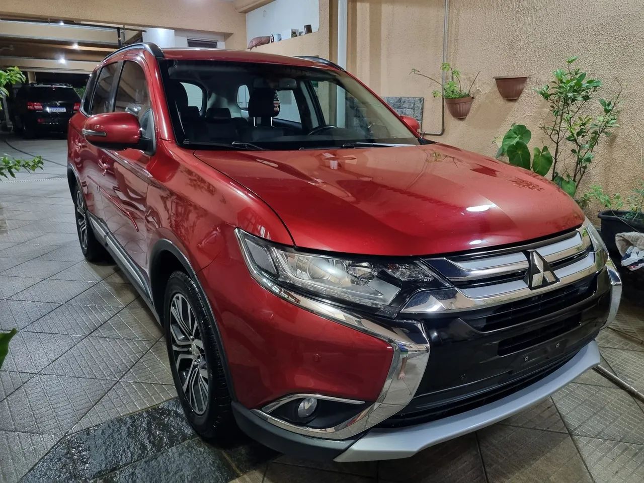 Mitsubishi Outlander 2016