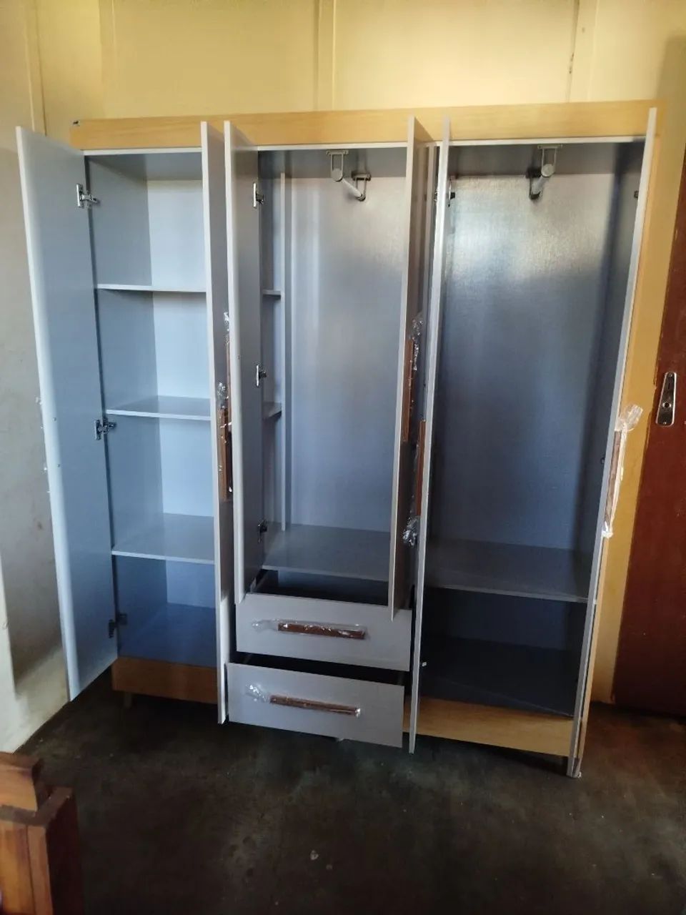 GUARDA ROUPA DE CASAL  - Foto 2