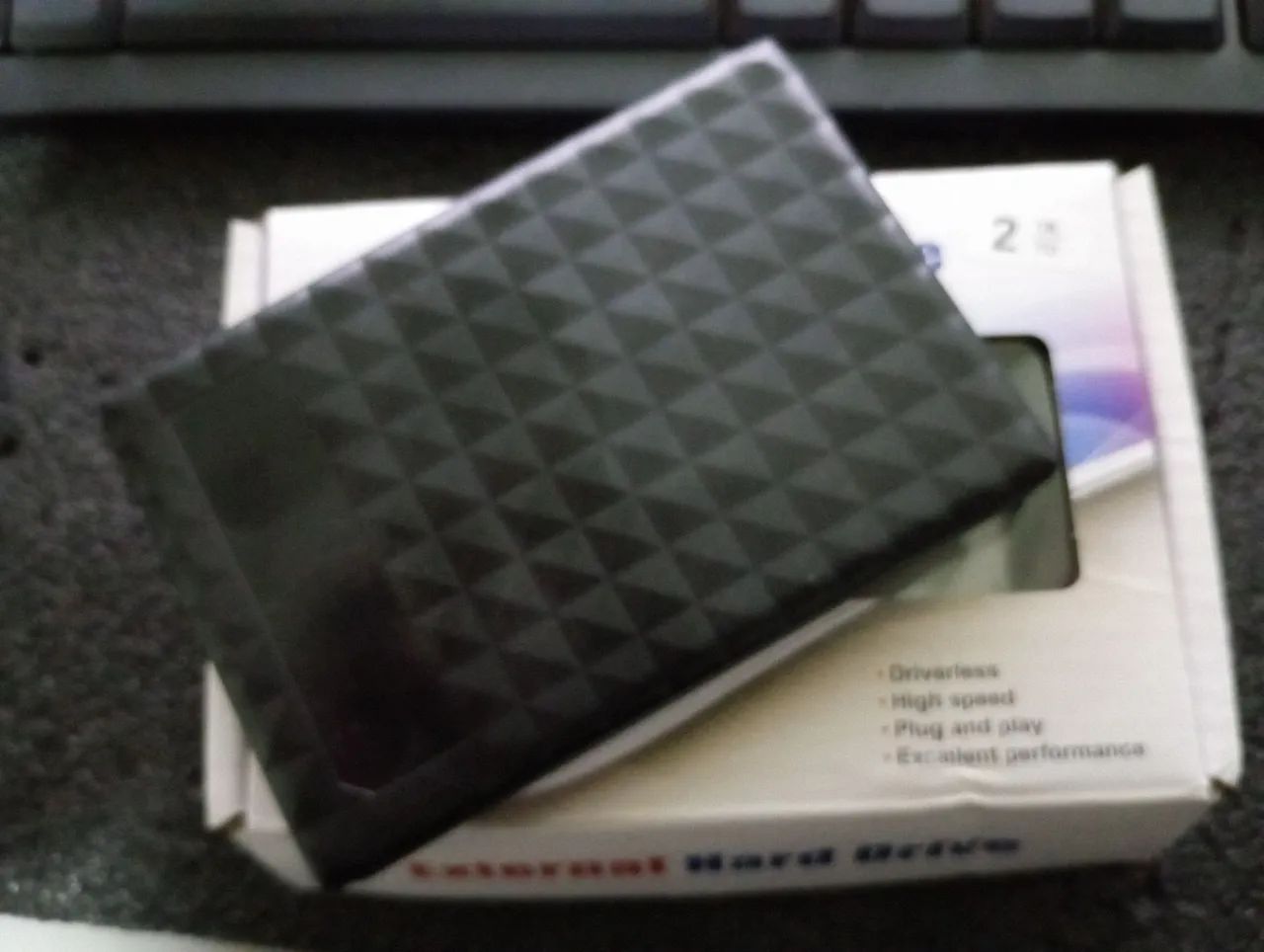 Hd externo portátil capacidade 2tb preto novo