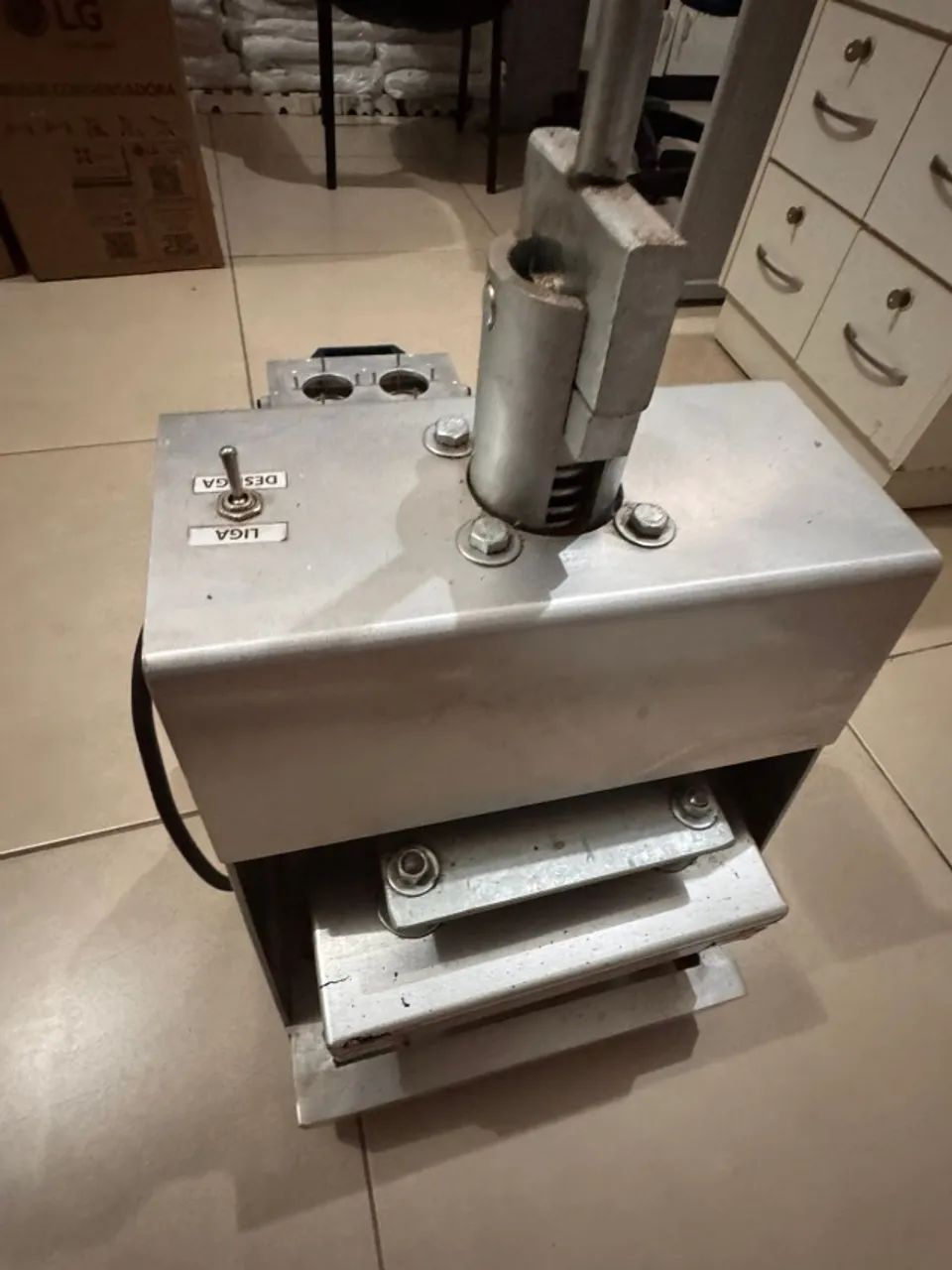 Seladora Térmica Profissional JFC SL01 220V + Gabarito - Foto 2