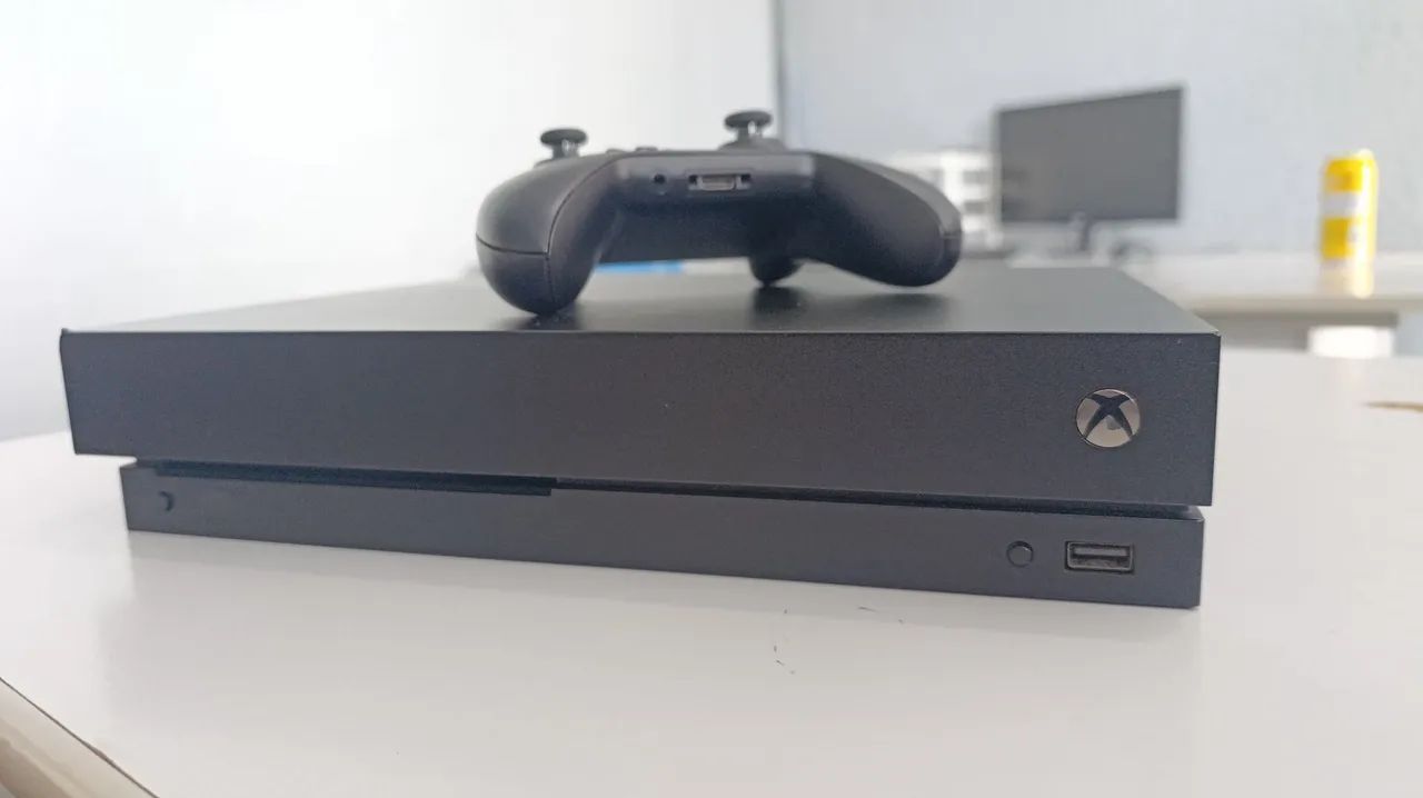 Xbox One X 1TB - Foto 3