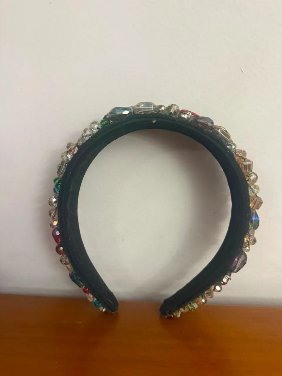 Duas tiaras de veludo com pedras  - Foto 5
