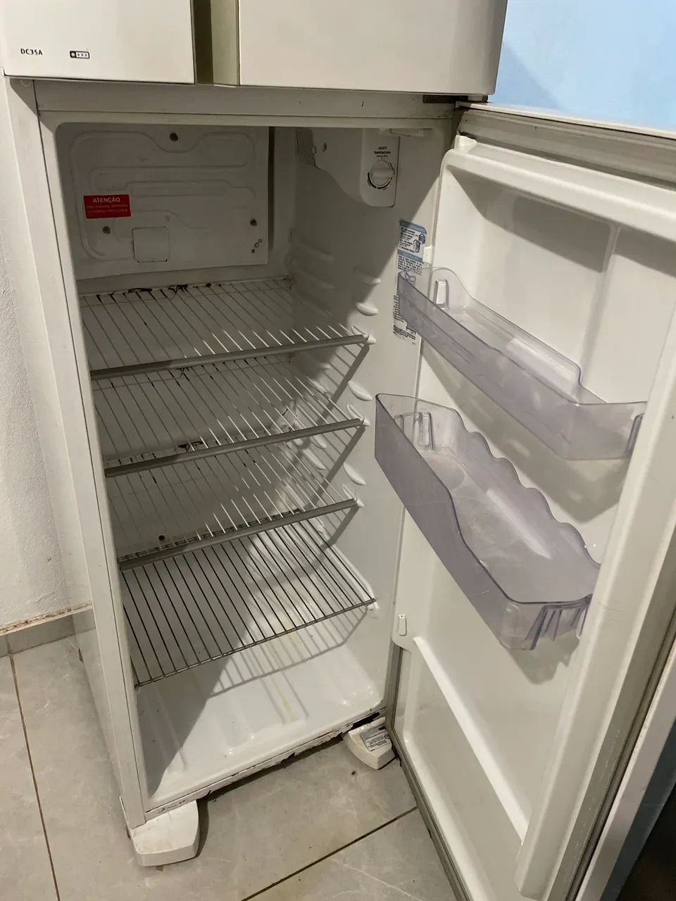Geladeira Electrolux 2 portas - com Defeito - Foto 2