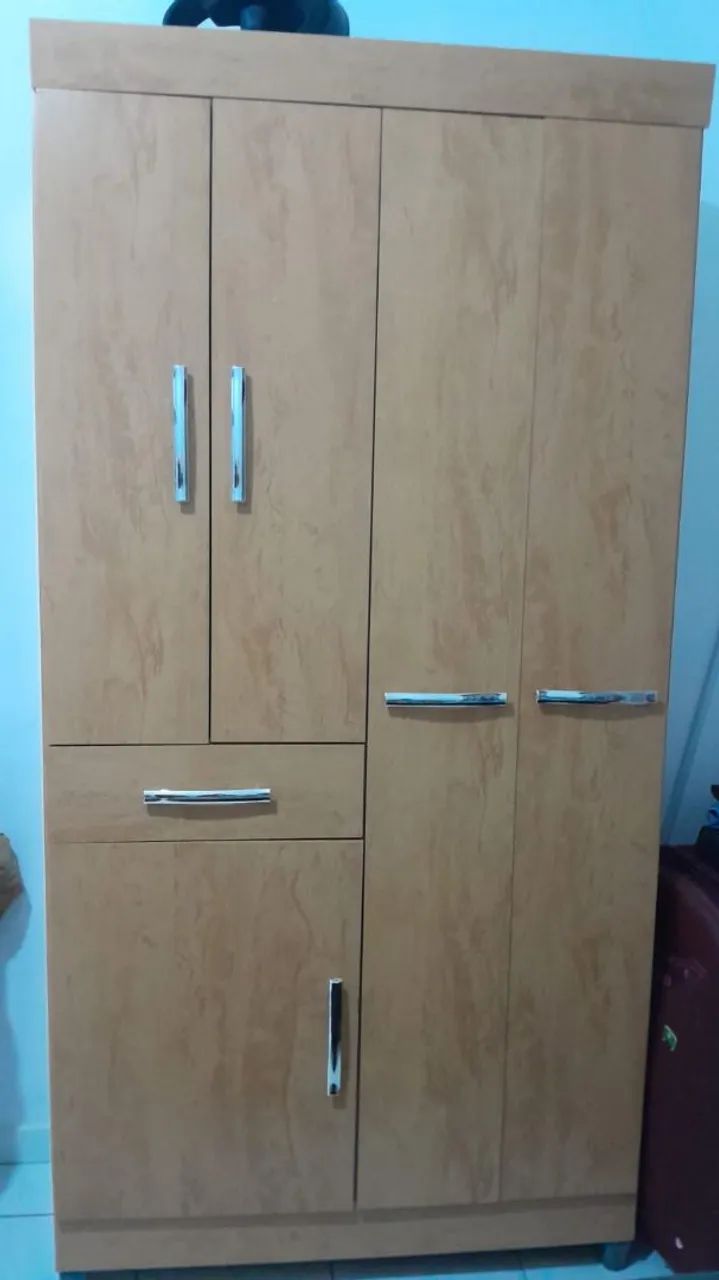 Guarda Roupa