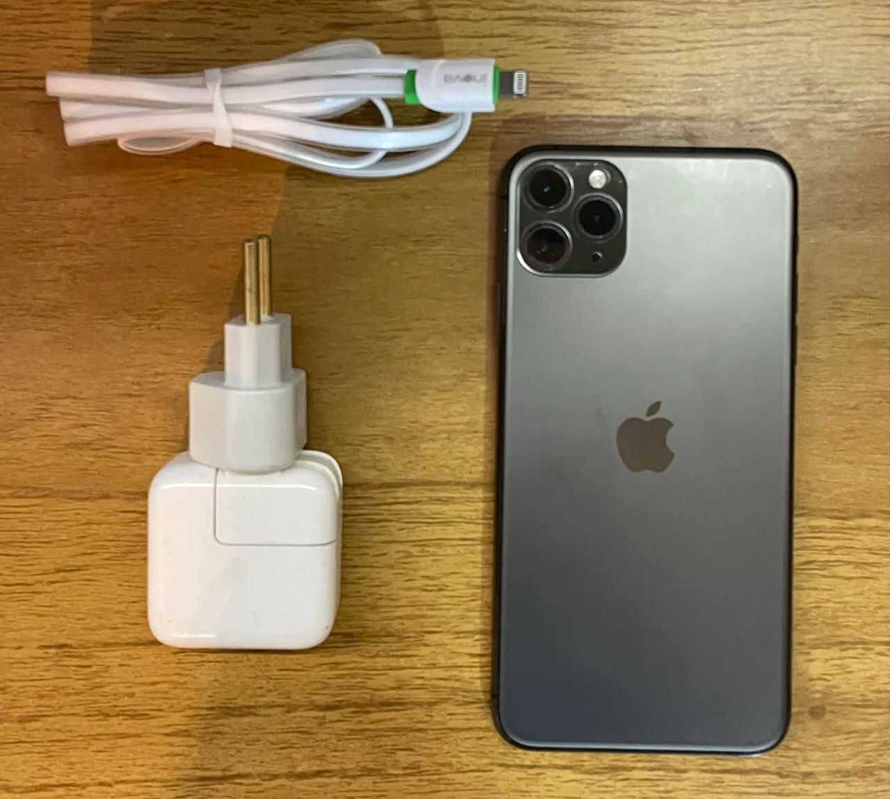 iPhone 11 Pro Max 64GB excelente !!