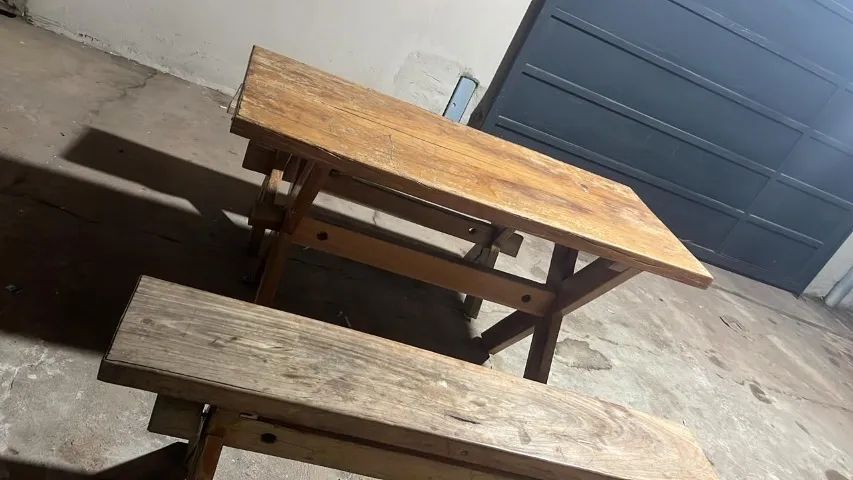Mesa madeira pura 