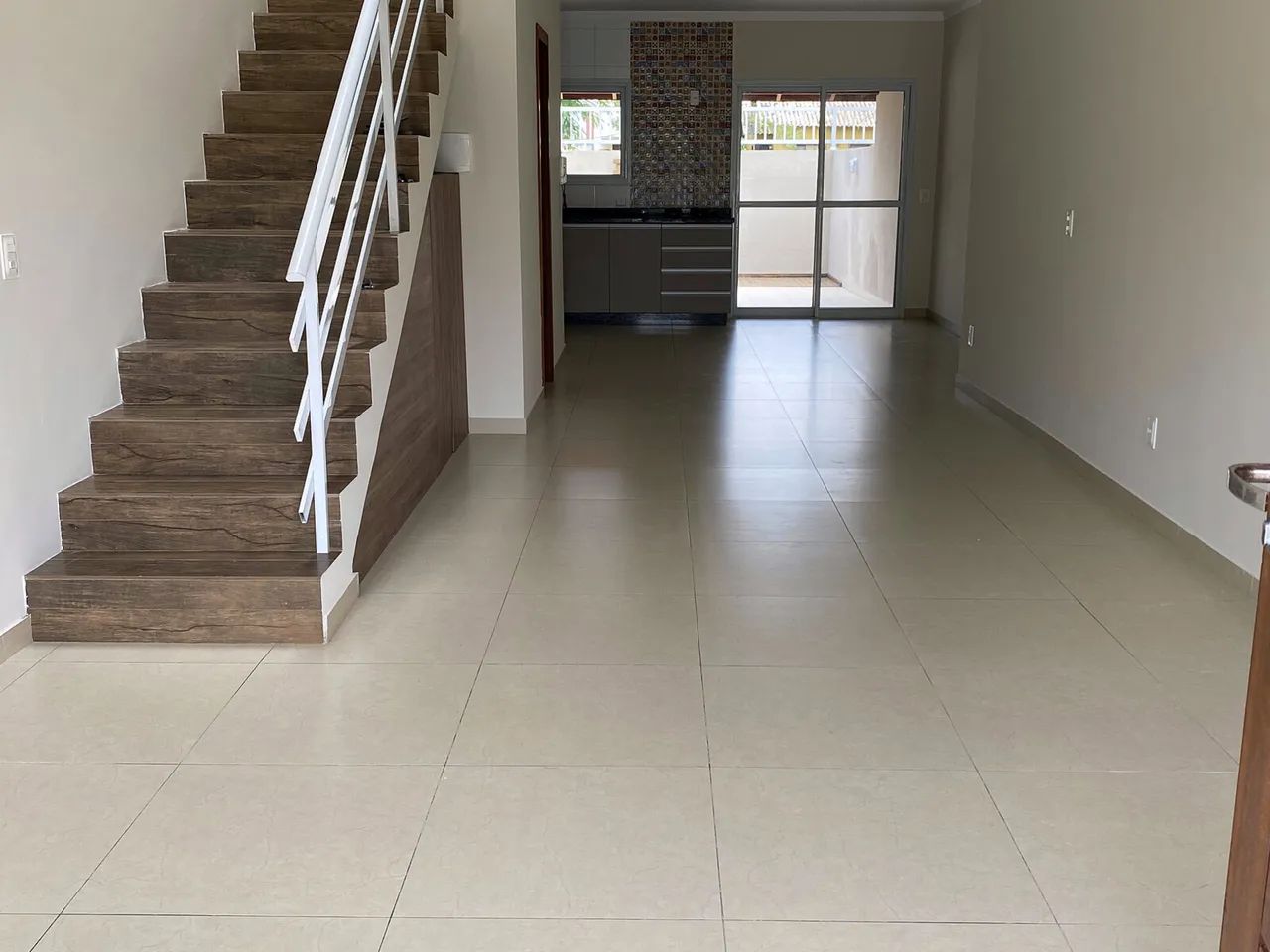 Sobrado 3 dormitórios c/ suíte  Barra da Lagoa, Floripa