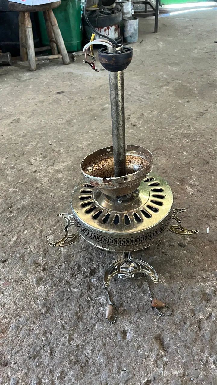 Luminária com ventilador 