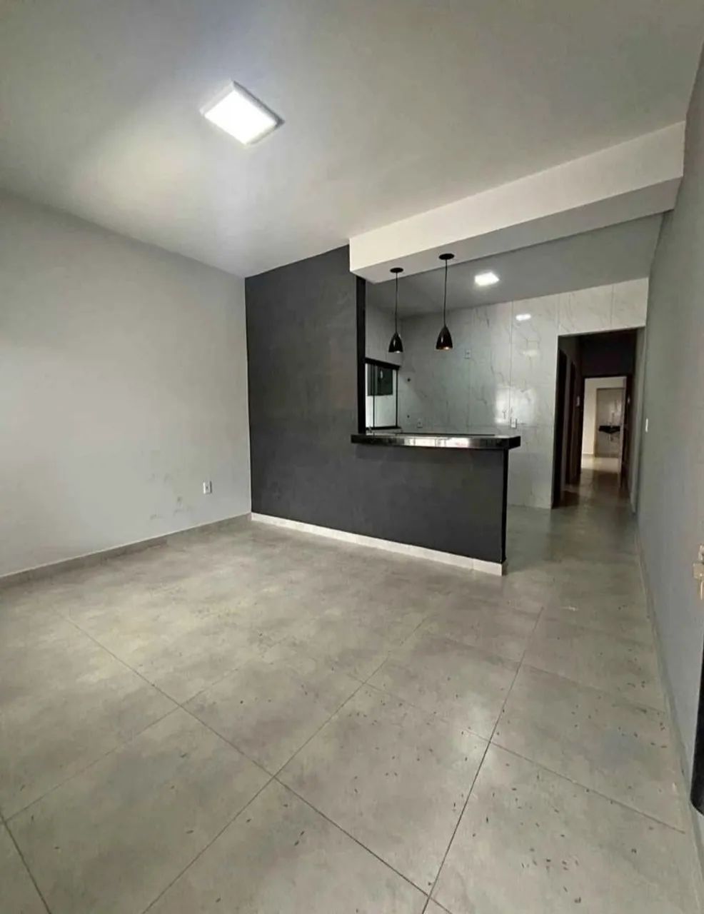 Casa a Venda - Entrada de 8mil e parcelas a negociar 