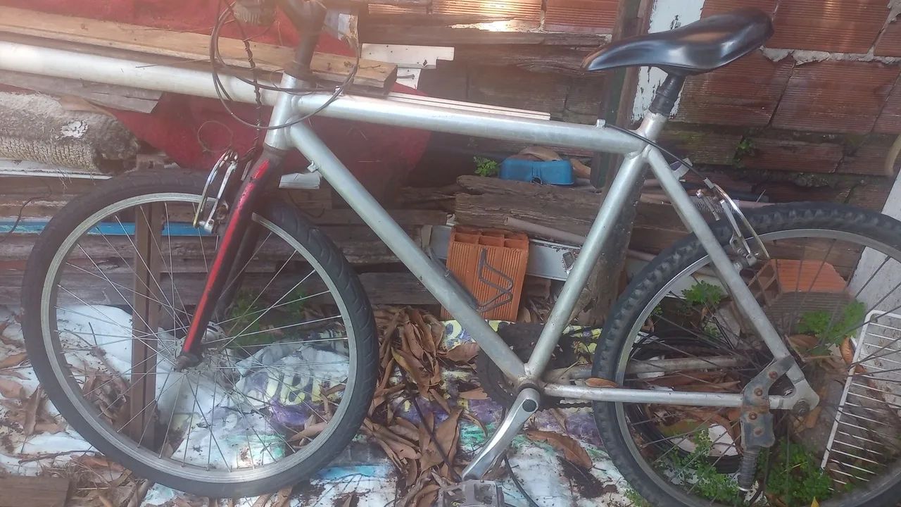 Vendo bicicleta semi nova  - Foto 2