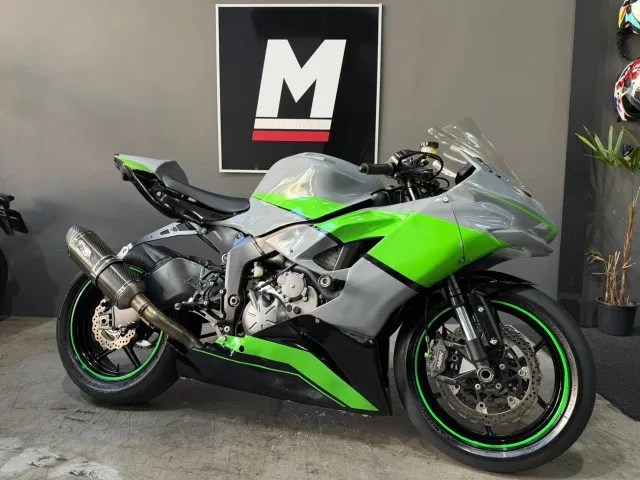 Kawasaki Zx-10/ Zx-10r 1000cc 2018 - 1487216076 | OLX