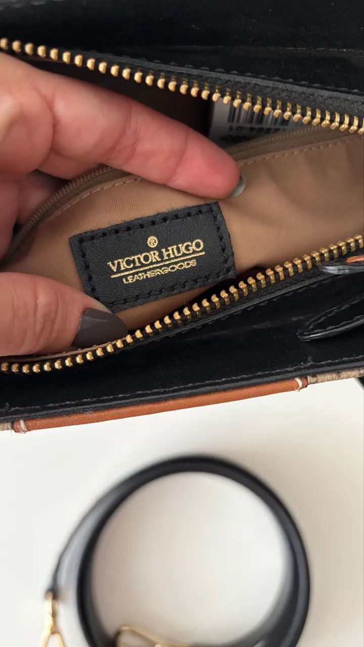 Bolsa Chelsea Medium Victor Hugo - Foto 2