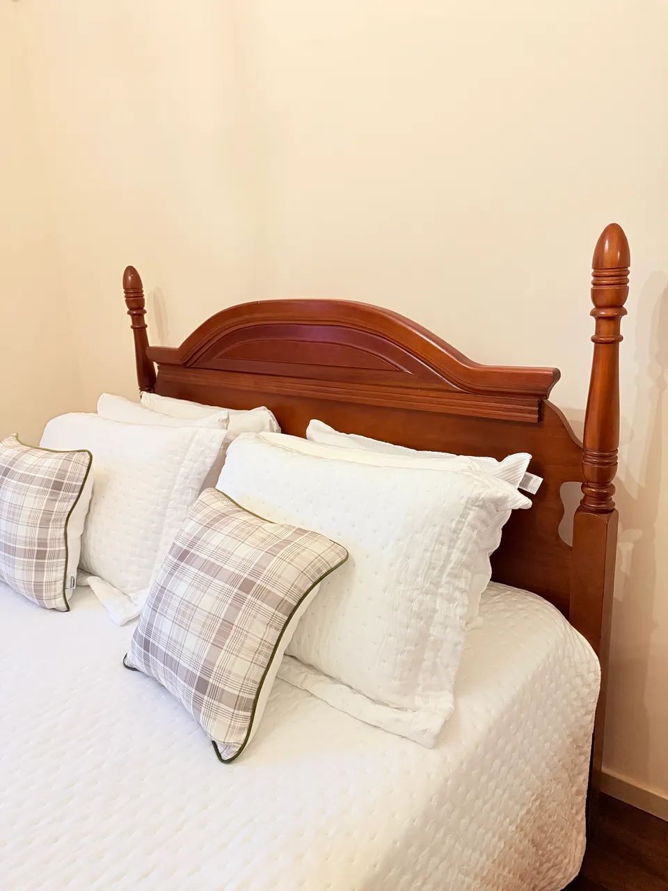 Cama queen e cômoda  - Foto 3