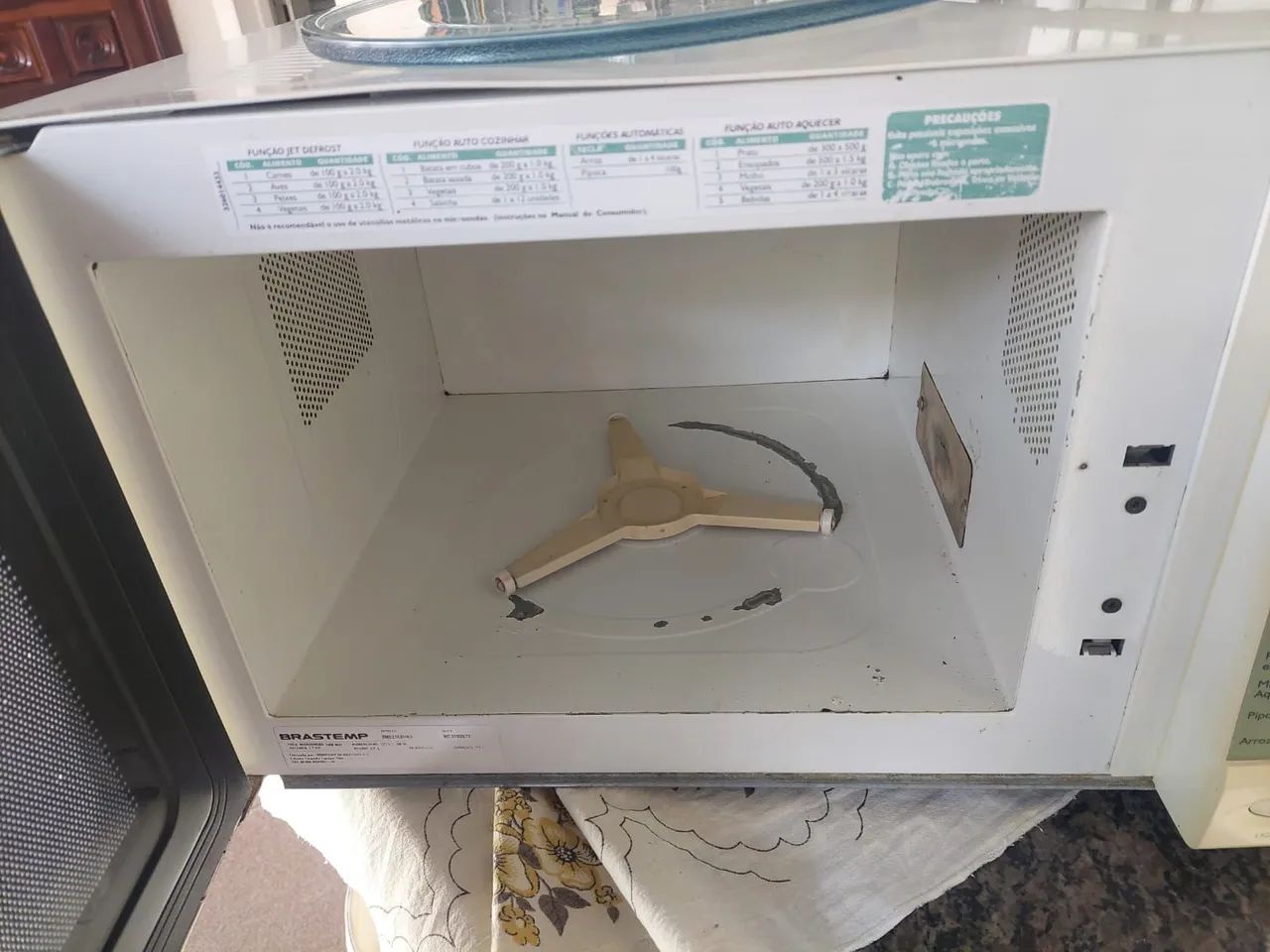 Microondas Brastemp 31 litros - Foto 4