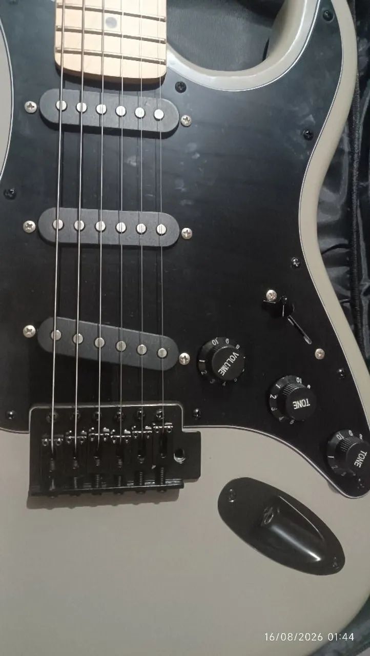 Guitarra strato seven - Foto 4