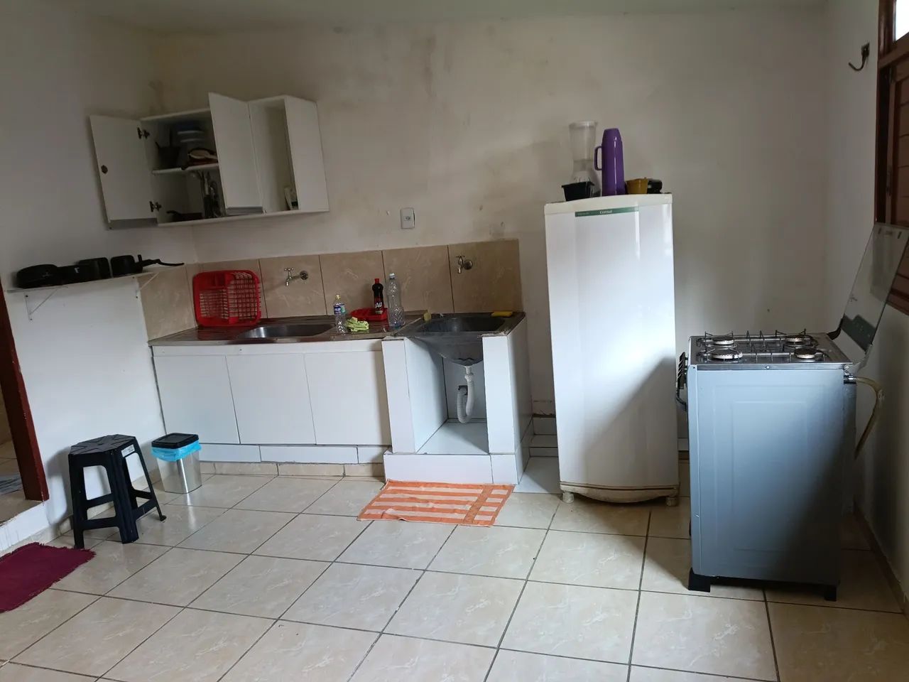 Alugo kitnet em Areia Preta  - Foto 4