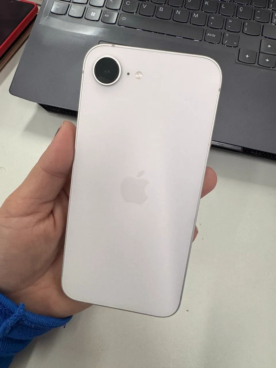 iPhone 16e - Foto 2