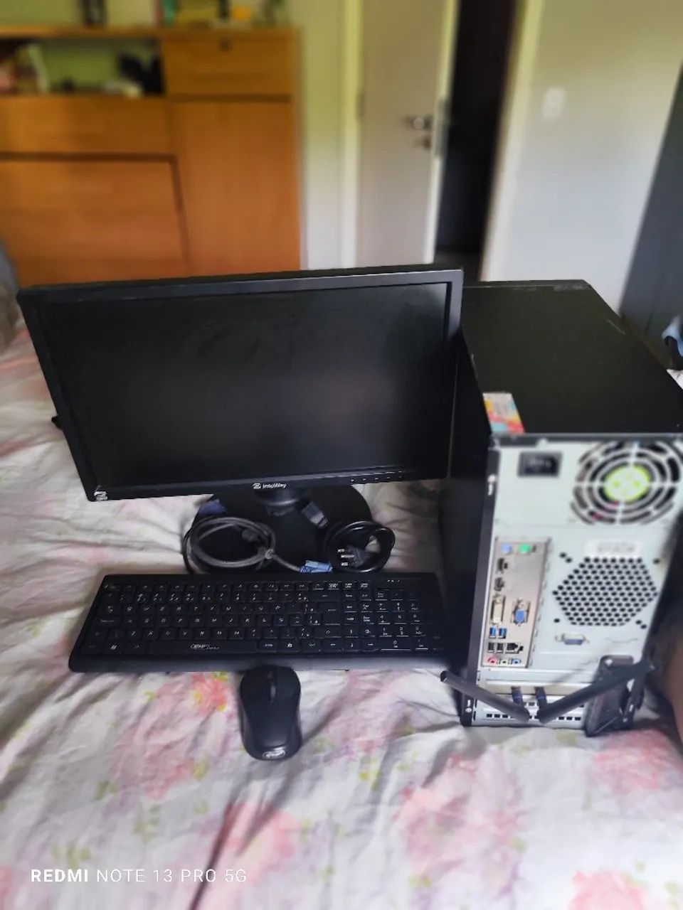 Computador completo,mesa, cadeira 