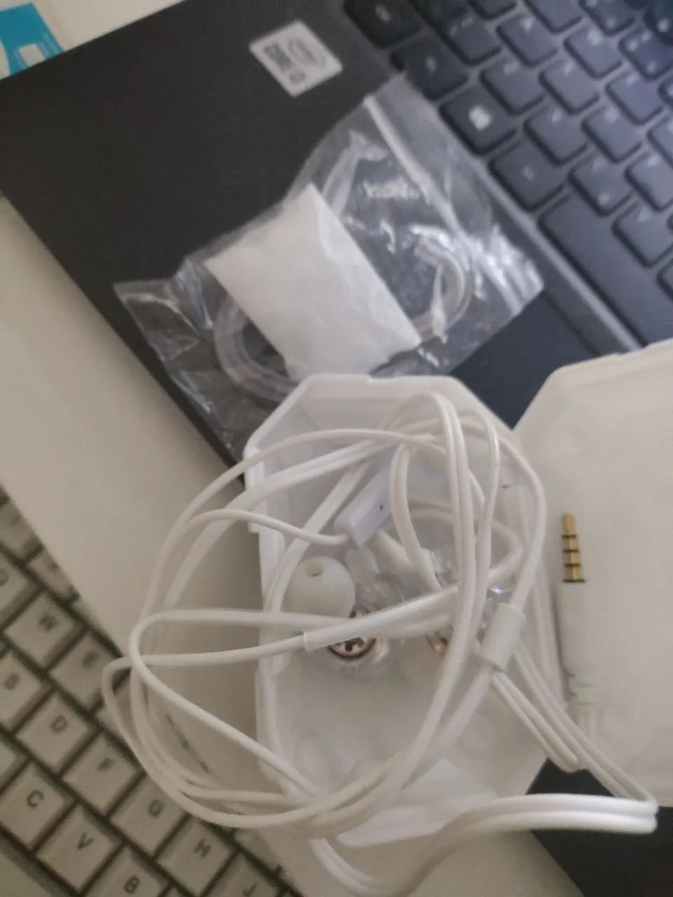 Fone qkz branco  - Foto 2