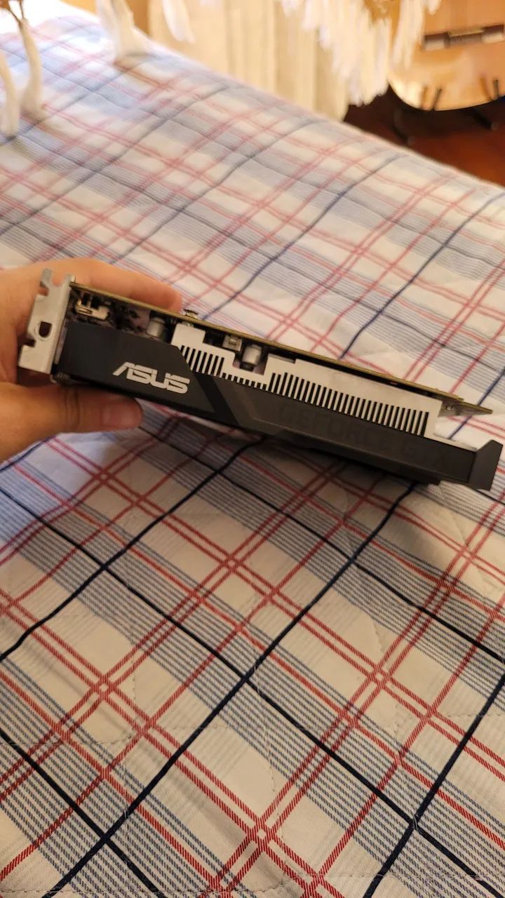Placa de vídeo Geforce GTX 1650 4gb vram Asus Usada
