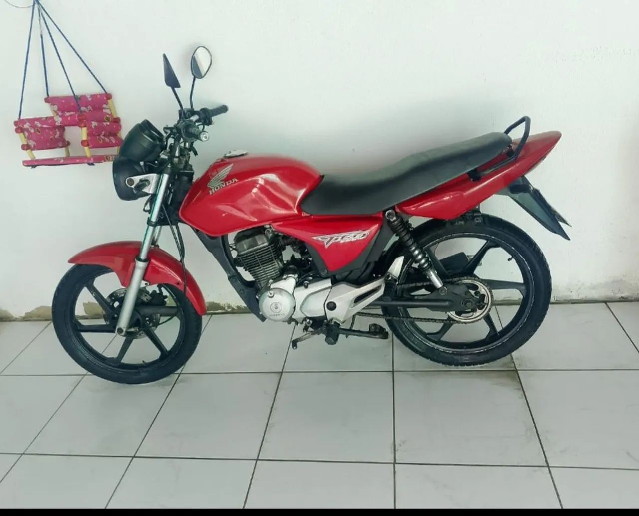 Vende-se moto