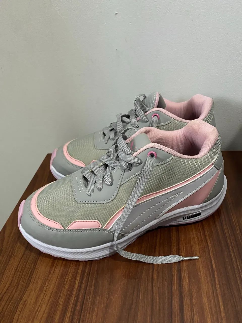 Tênis Feminino Puma - Cinza com Rosa - Foto 3