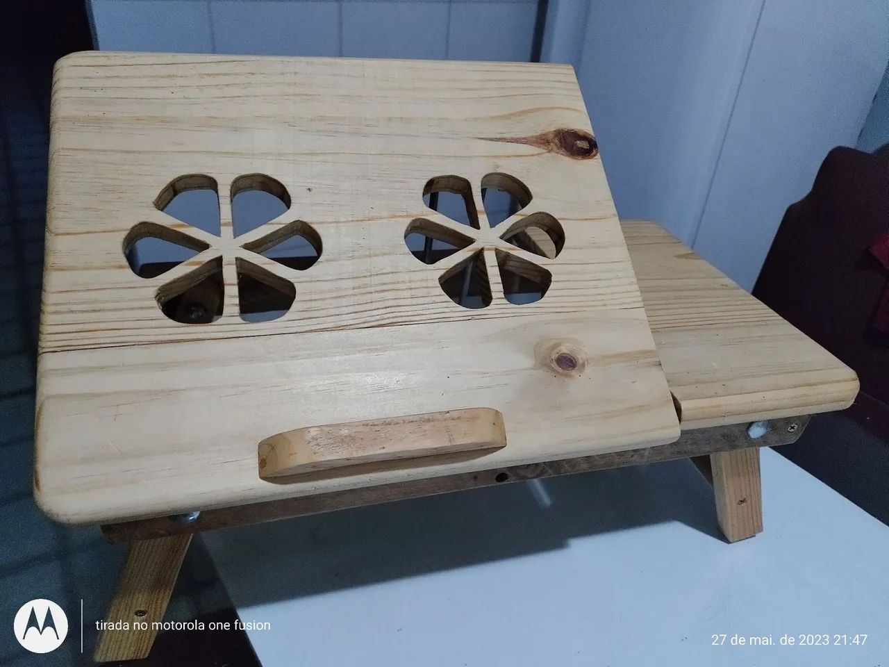 Mesa para notebook em pinus  - Foto 2