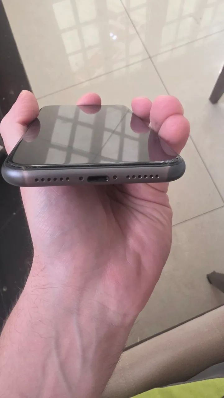 IPhone 11 Preto 64 GB - Foto 3