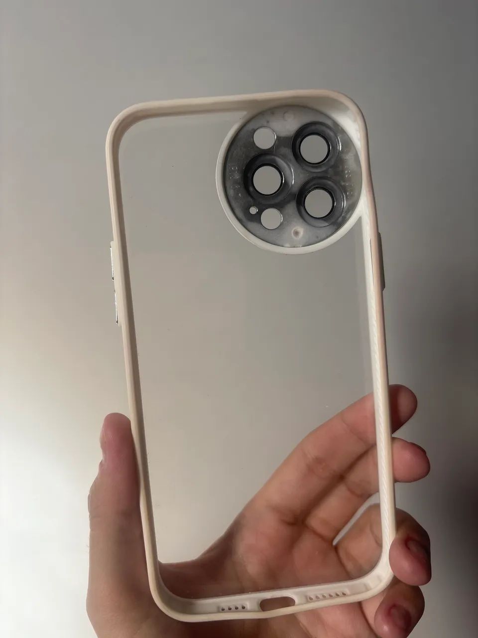 Capa Transparente com Borda Branca e Proteção de Câmera iPhone 13 Pro Max - Foto 2