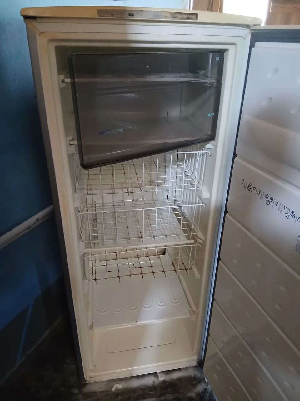 Freezer vertical - Foto 3