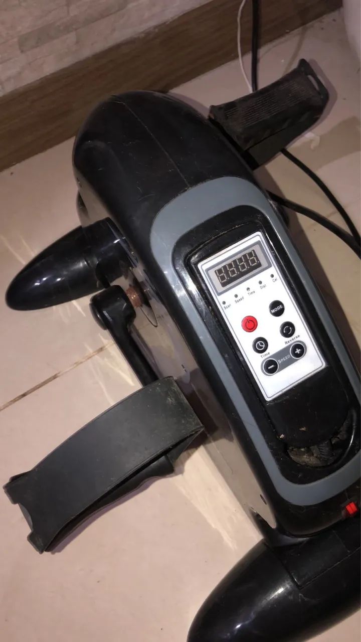 Bicicleta ergométrica (pedal)