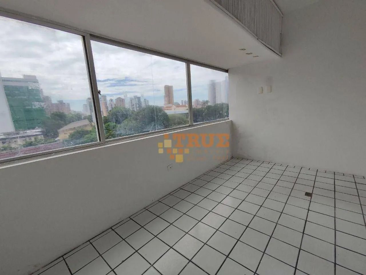 SALA 75M NA ILHA DO LEITE - OPORTUNIDADE! - Foto 5